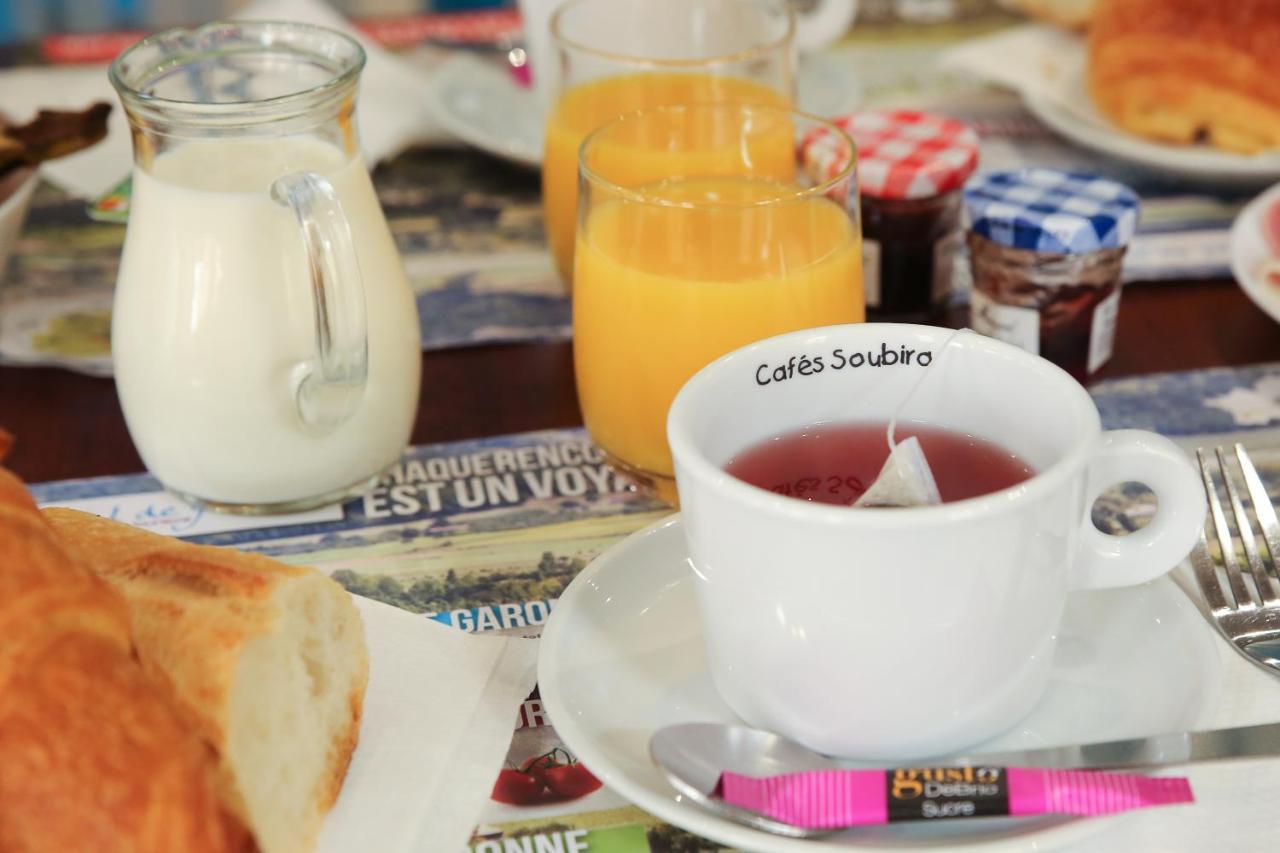 Hotel La Couronne Marmande Εξωτερικό φωτογραφία